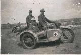 33k 1942 photo of sanitaets BMW-R12, Afrikakorps