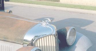 1931 Chrysler CM6 business coupe, mascot