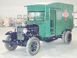 32k photo of late 1931 Ford AA railway express
