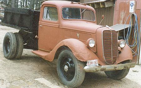 Truck at coal yard Factory Photo Dumper 1936 Ford Dump Ref. # 43261 