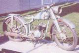 18k photo of 1938(?) Puch-125 of Dennis