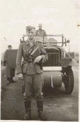 57k (27 VII - 1 VIII 1941) photo of Unic P107 SS anti-aircraft gun tractor, USSR