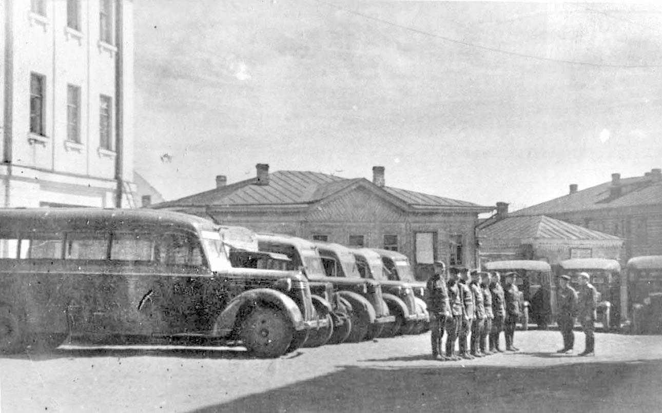 Buses for the Wehrmacht 2 Buses for the Wehrmacht 35